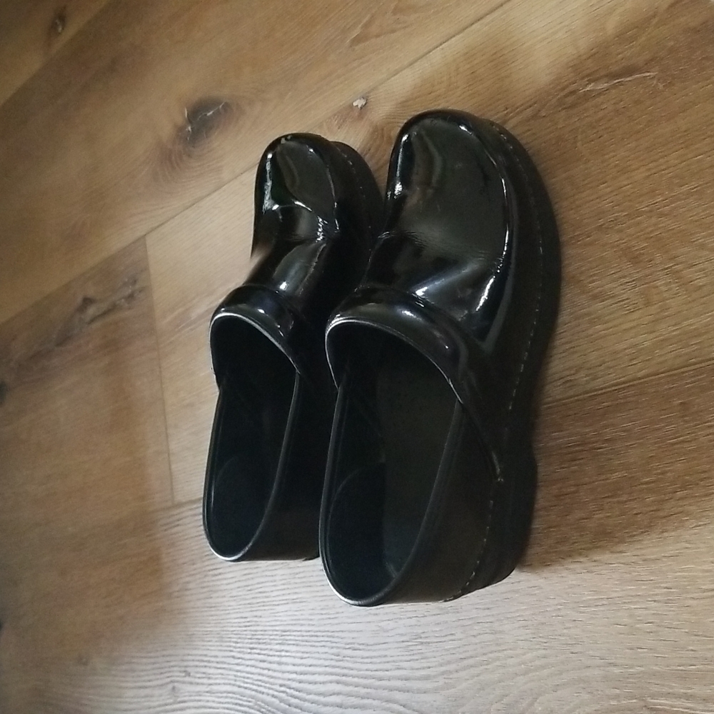Dansko Patent Leather Clogs Size 39